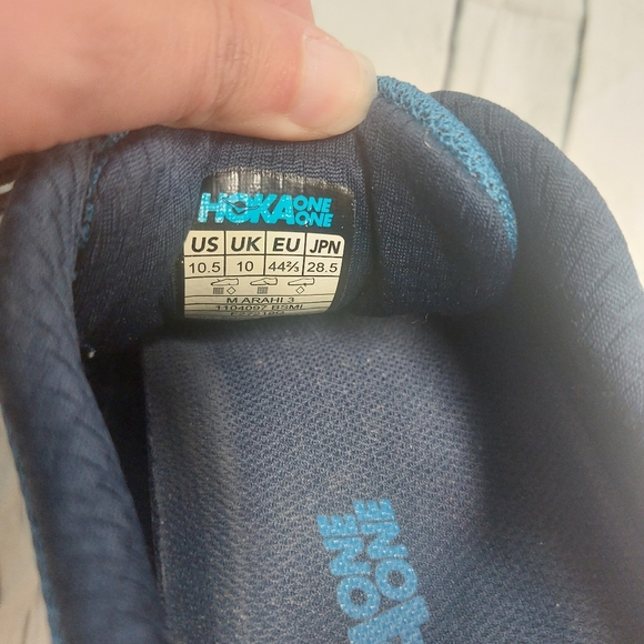 Hoka one one ARAHI 3 - Picture 9 of 9